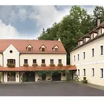 Hotell Kahrmuehle 3*