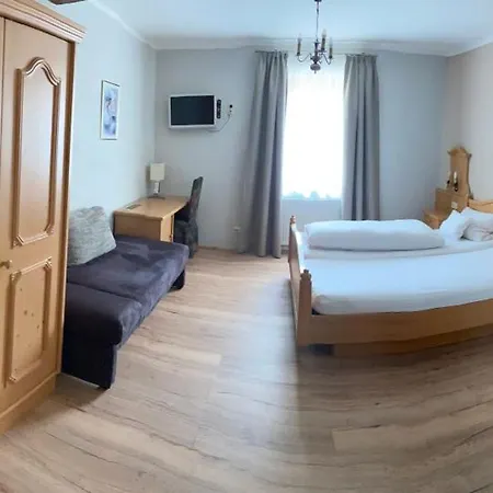 Kahrmuehle Отель Pressath